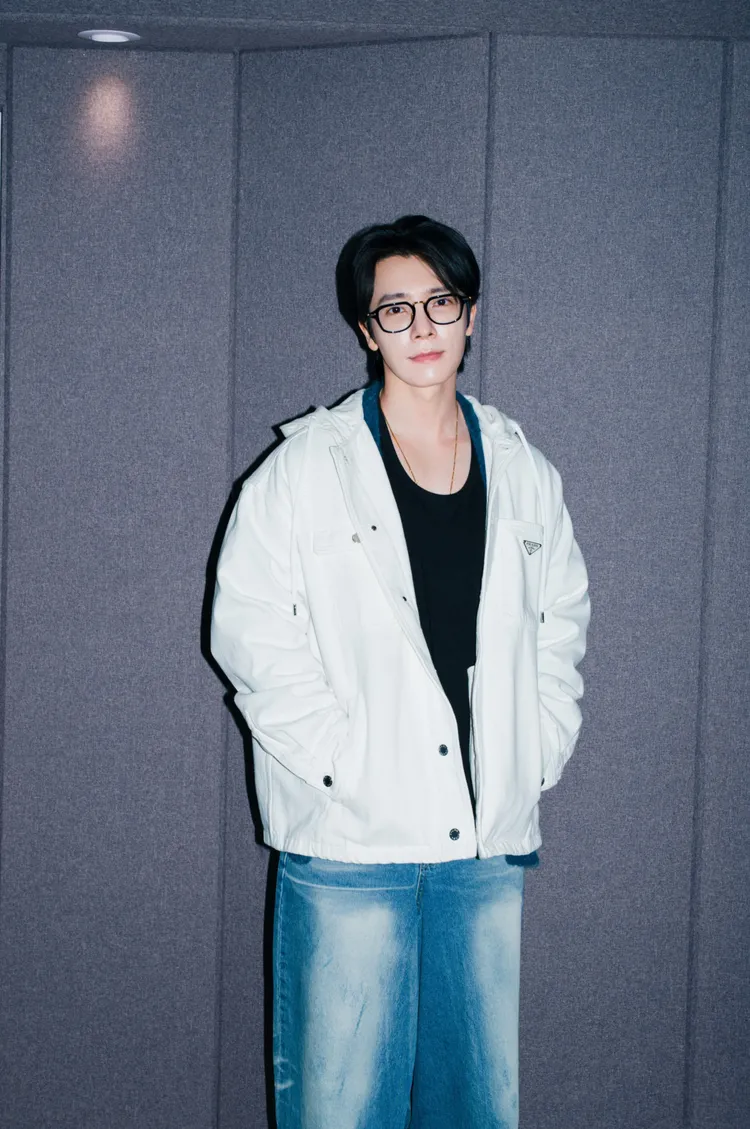 曾說台灣是家人的東海，中文錄唱發音相當到位。圖／索尼音樂提供