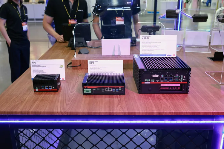 嵌入式與邊緣AI電腦系列。神達數位提供