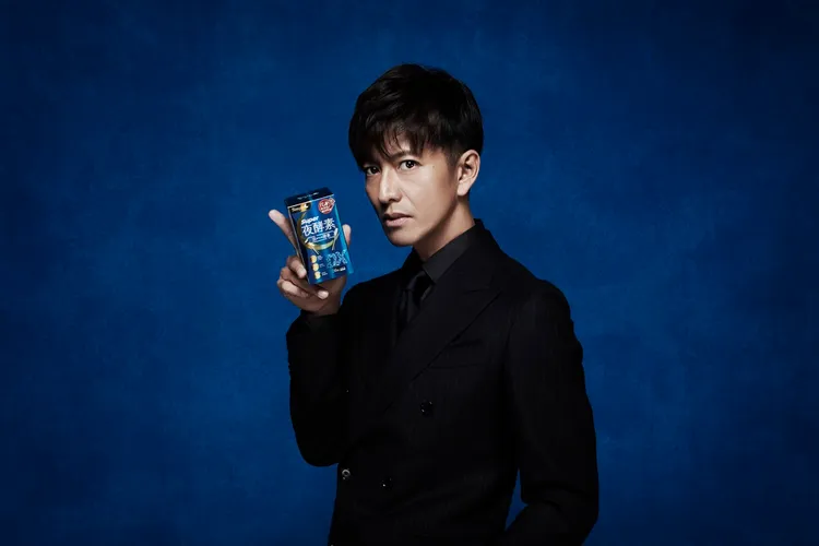 木村拓哉為夜酵素來台宣傳。