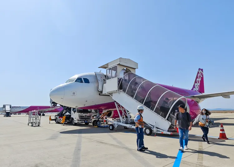 樂桃航空使用關西國際機場T2航廈進出。田欣雲攝影