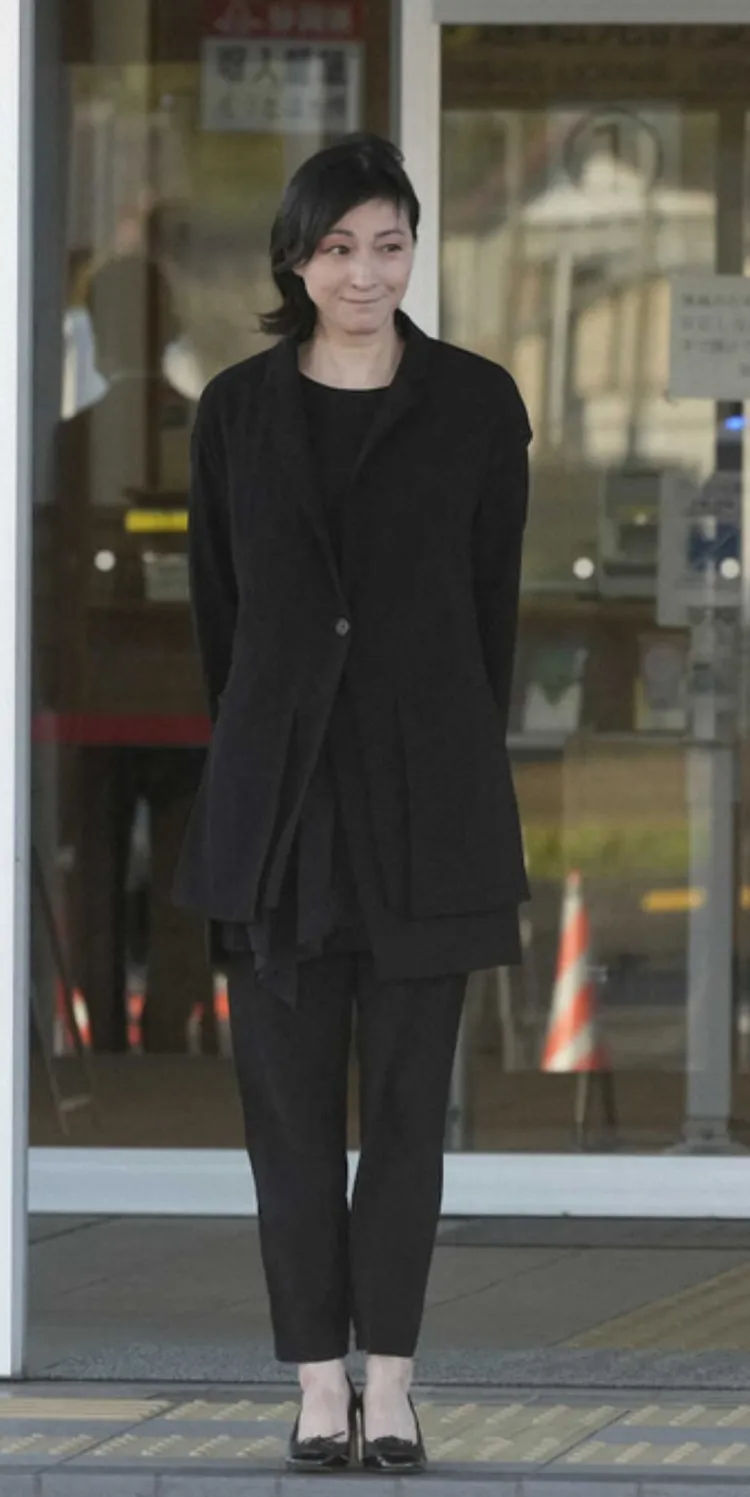 廣末涼子面帶微笑。翻攝《體育日本》