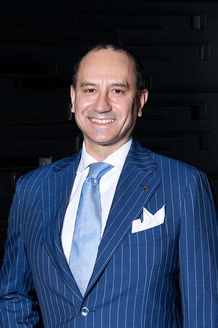 帶領台北遠東香格里拉團隊再度獲獎的區域總經理萬佐東，擁有超過30年的飯店管理經驗，用國際水準的創新服務與在地體驗，為顧客打造獨特難忘的香格里拉體驗。台北遠東香格里拉提供