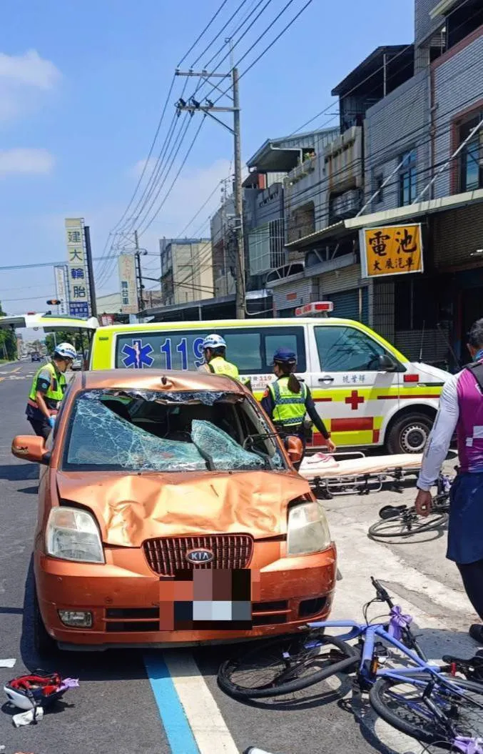 康橋國際學校自行車隊共7名學生被撞傷。資料照片