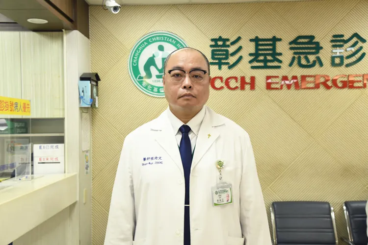 彰化基督教醫院發言人張尚文上午表示，顏姓少年目前生命徵象穩定，昏迷指數也從原來的3分進步到8分。民眾提供