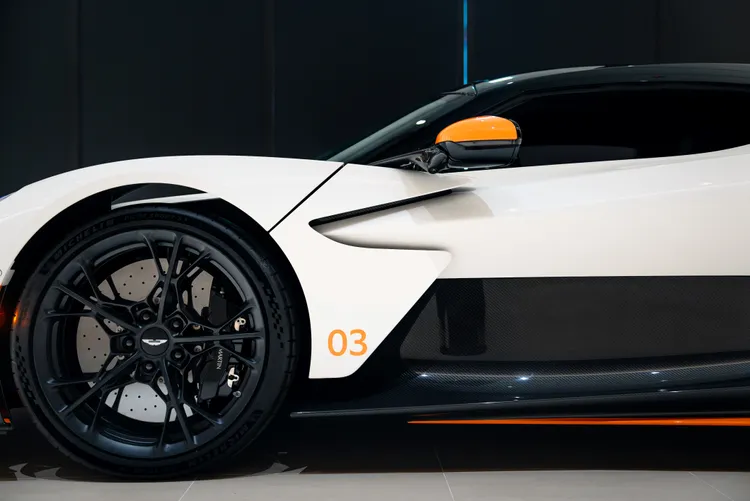 Valhalla採用專屬高性能電池，可提供251PS動力，並具備先進的冷卻技術。業者提供