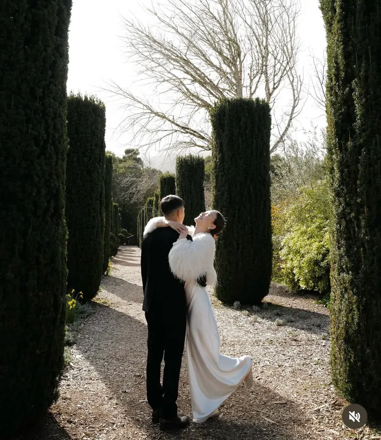 Bella上月中於社群官宣結婚喜訊。圖／翻攝IG