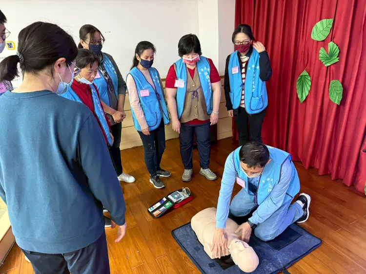 新竹市府開辦「照服專班」。新竹市府提供