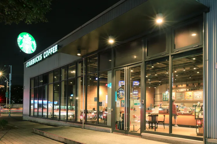 星巴克。