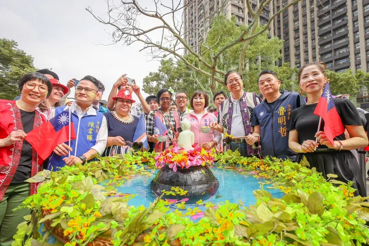 桃園龍岡米干節熱鬧登場。觀旅局提供