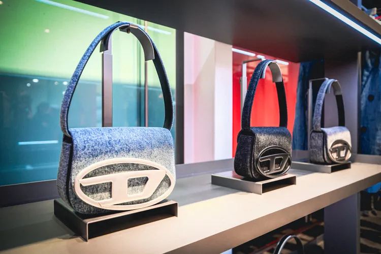 Diesel 1DR包款仍擁有高人氣。品牌提供