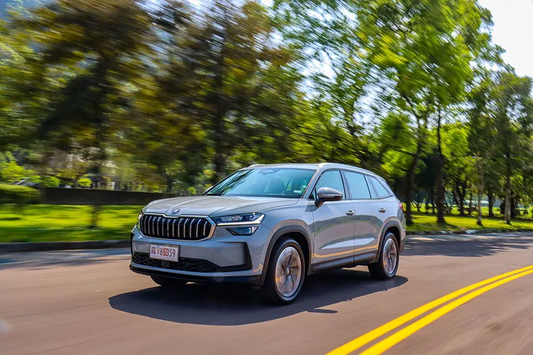 Kodiaq 2.0 TSI 4x4油門反應輕盈直接，整體加速體驗既充滿樂趣，也保有日常使用的舒適性。林浩昇攝