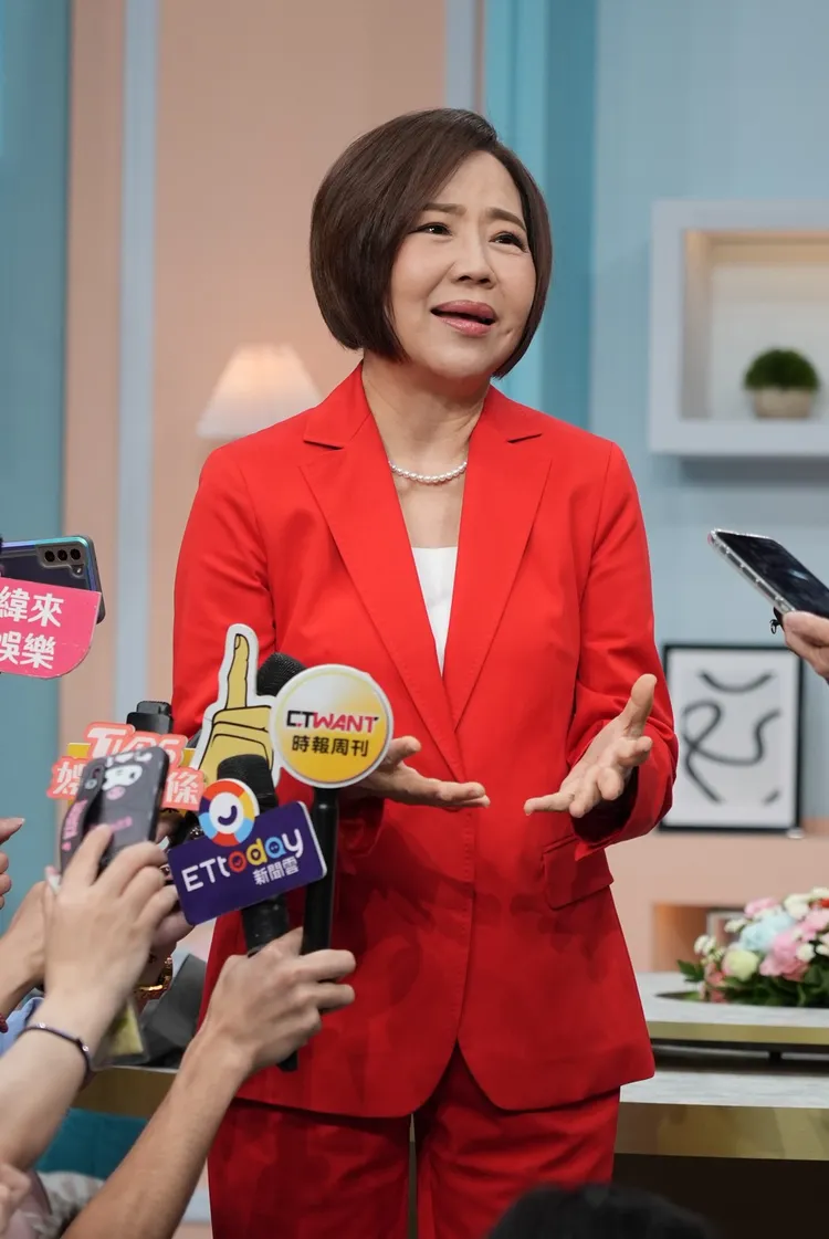 對政治相關議題，于美人一一回應了。攝影中心攝