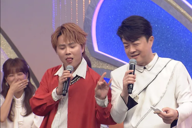 《綜藝一級棒》陳孟賢「白娘子」上身狂吐舌。中視提供