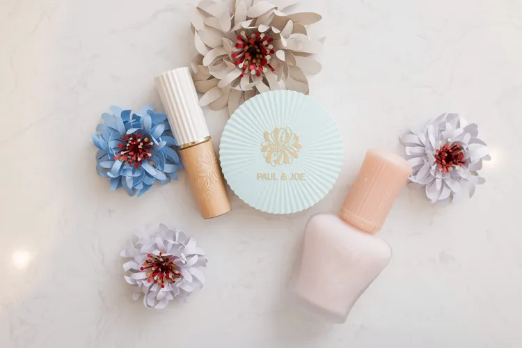 PAUL & JOE糖瓷超抗陽隔離乳與糖瓷無痕修片遮瑕乳新品。品牌提供