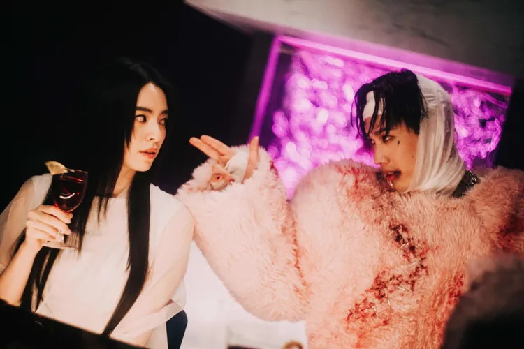 Marz23在MV中「暈船」陸夏。華納音樂提供