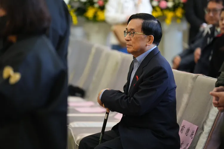 柯文哲父親告別式 前總統陳水扁。民眾黨提供