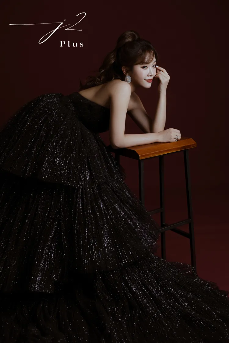 賴慧如絕美婚紗浪漫又充滿個性。圖／J2 Plus婚紗攝影提供