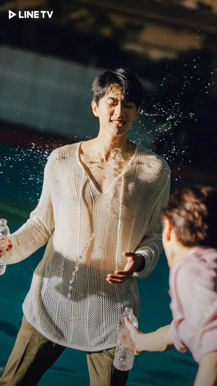 徐瑋澤追愛攻勢猛烈。LINE TV提供