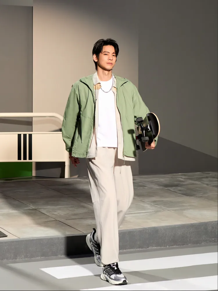 林柏宏帥氣穿出都會隨性風格。品牌提供