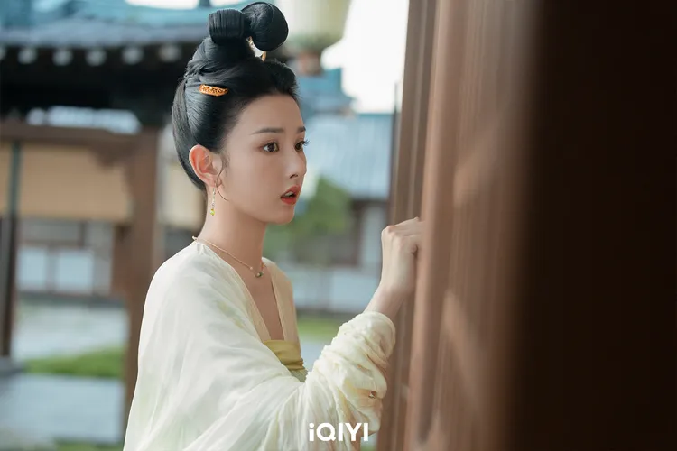 宋祖兒古裝扮相很精緻。iQIYI愛奇藝國際版提供