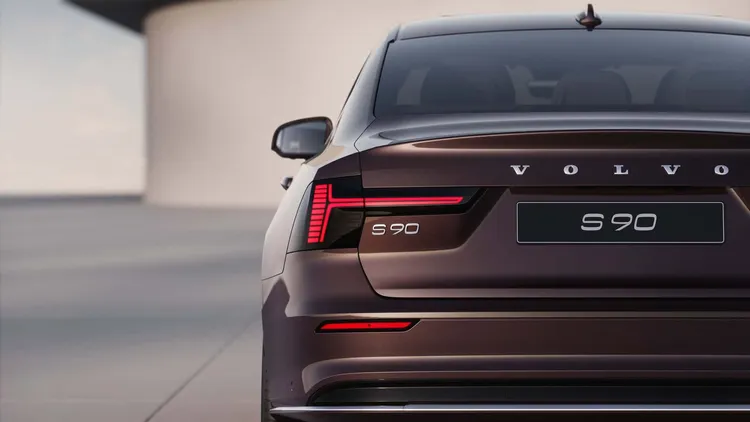 2026年式S90並不會導入美國與歐洲市場，主因是此車款自2017年起改為中國生產，受到美國新一波關稅政策影響，出口至當地的成本大增。原廠照片