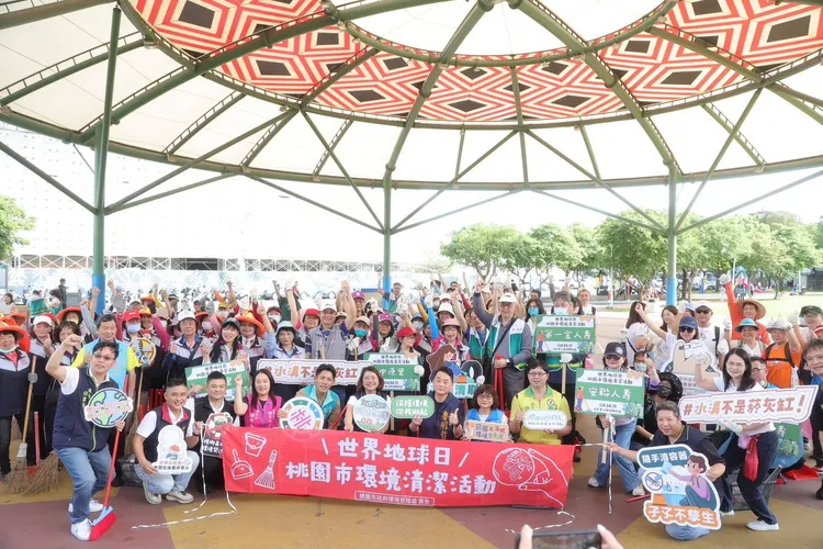 環保志工們熱情參與。環保局提供