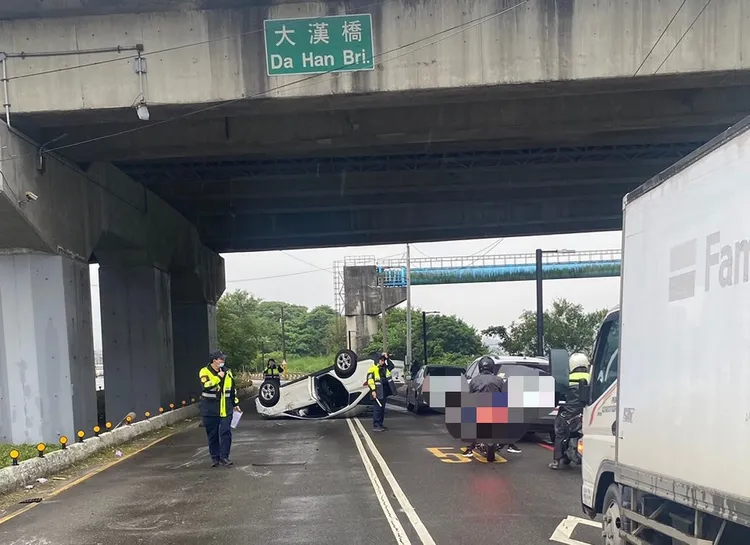 警方到場調查。警方提供