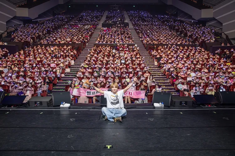 藝聲3月在台北國際會議中心連唱2天，吸引滿場E.L.F.力挺。翻攝藝聲IG