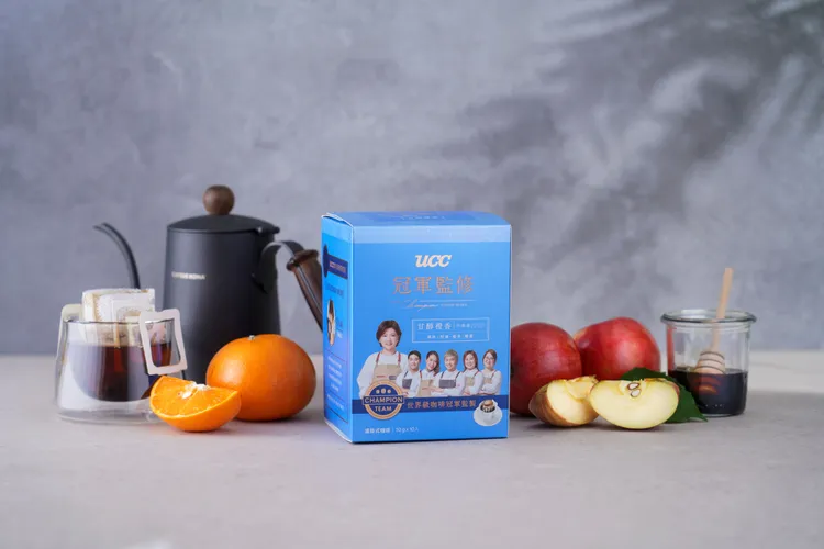 「甘醇橙香」濾掛式咖啡是柑橘、蘋果、糖蜜風味。業者提供