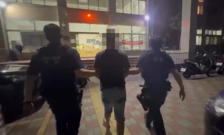 昨晚11時許在警方策動下主動到案。翻攝照片