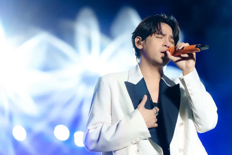 陳零九獻唱《愛愛愛》致敬已故的方大同。圖／J’s娛樂工廠提供