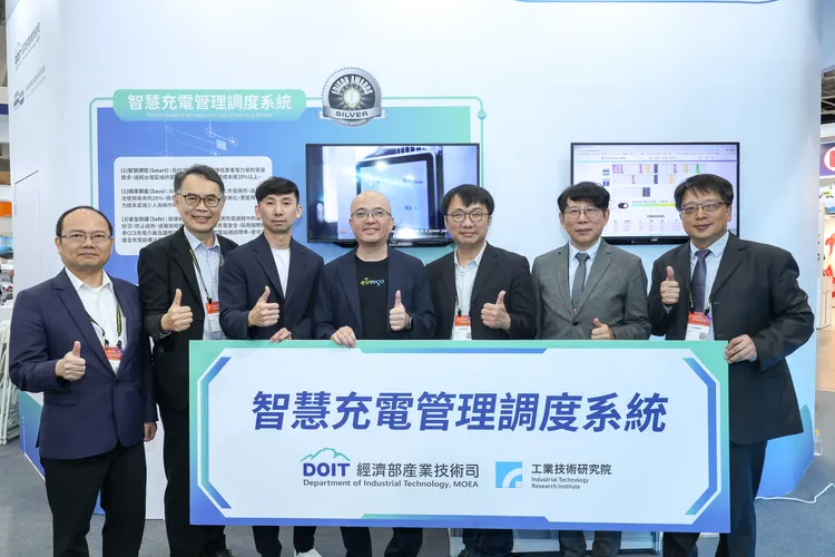 工研院首創「智慧充電管理調度系統」。TARC提供