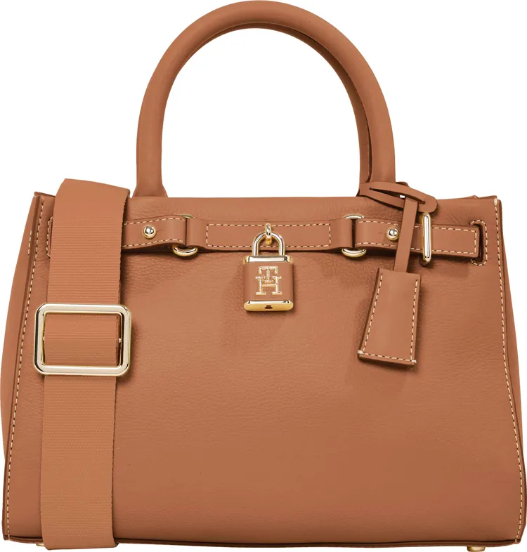 TOMMY HILFIGER經典美式皮革托特包，1萬3800元。品牌提供