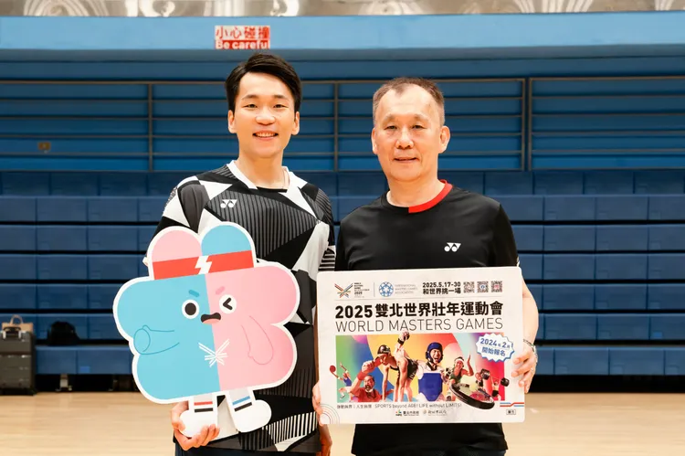 李洋（左）陪伴父親李峻淯（右）備戰2025雙北世壯運，展現溫馨父子情。台北市觀傳局提供