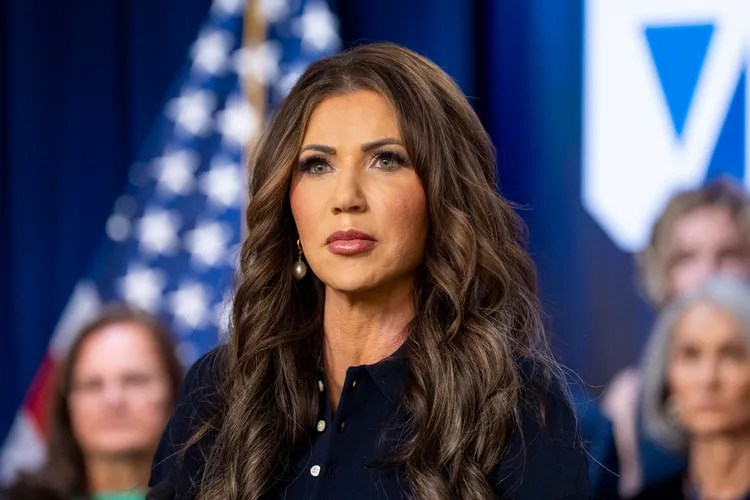 諾姆自爆，曾「手刃」自己不夠強悍的愛犬。美聯社