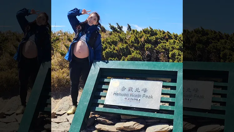三條魚在山頂秀出6個月孕肚。翻攝自三條魚IG
