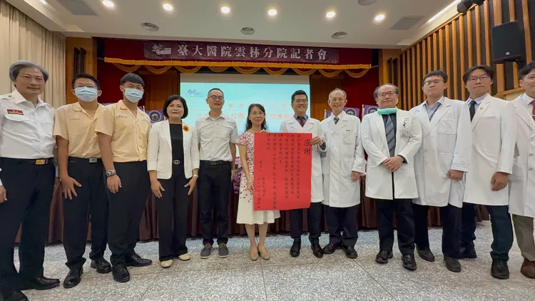 院方表示這是經典救命案例，縣長張麗善也說將續推急救訓練。民眾提供