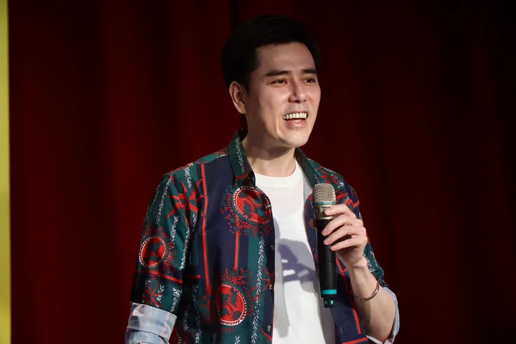 丁力騏莫名成詐騙手鍊代言人。攝影中心攝