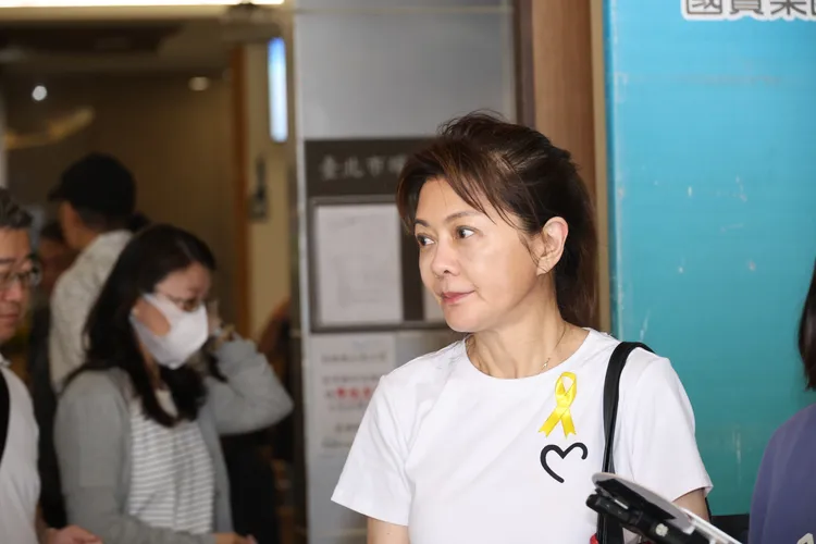 葛蕾悲傷說：「他走之前的一個禮拜，我們才通過電話。」攝影中心攝