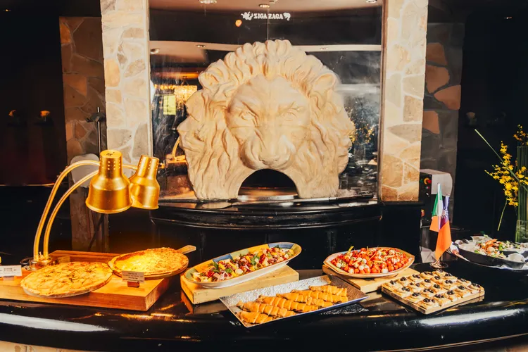 ZIGA ZAGA推母親節限定白蘆筍入饌主餐，享半自助式義大利餐點，每套2380+10%元起。業者提供