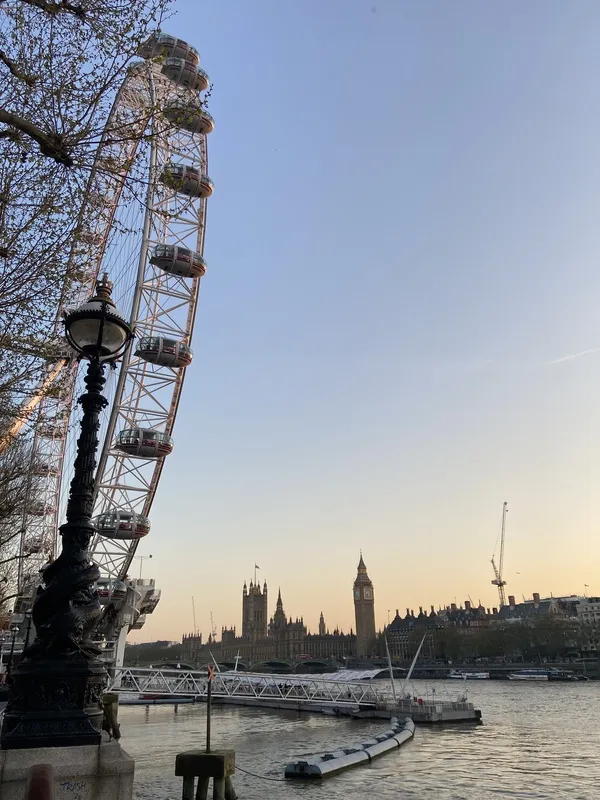 文化部和英國電影協會合作，今年4月在倫敦泰晤士河畔的南岸影城推出「多元聲音：重構台灣新電影」。看電影還可以順道漫步泰晤士河，走訪各著名景點。 中央社