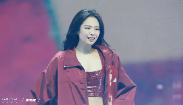 Jennie三度受邀到科切拉表演，也是首次單獨站上科切拉。翻攝YouTube