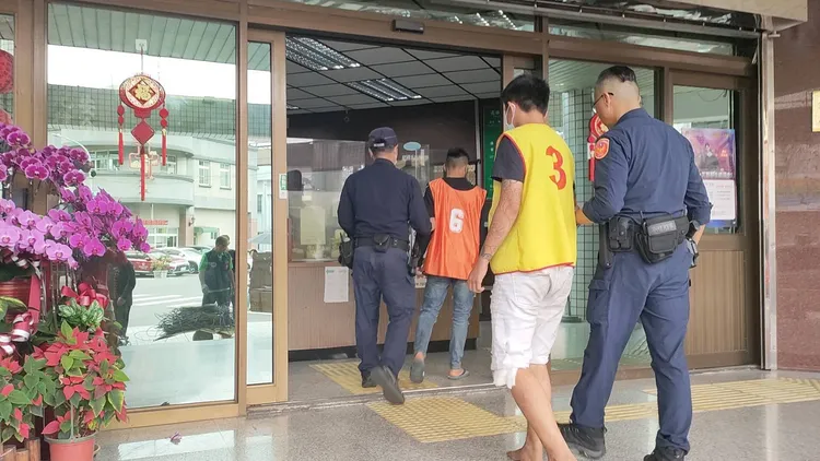 光電業者遭竊電纜，報案卻遭員警推託，警方將展開調查。翻攝畫面