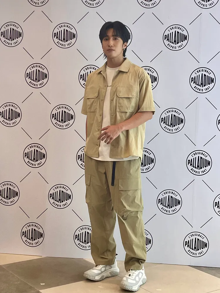 婁峻碩坦言經濟壓力大，看股票損益要更賣力工作。王郁惠攝