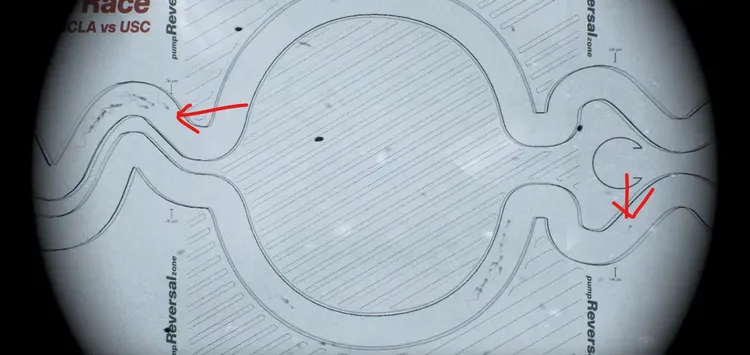 接近終點，兩隊差距越來越大。YouTube