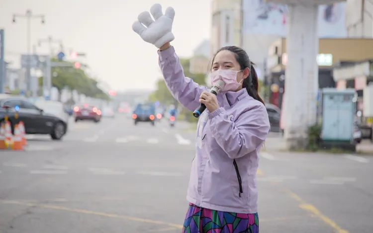 《民主，練習中》。海鵬提供