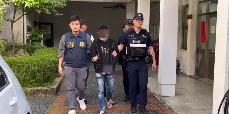 由於犯嫌車內發現大量違禁品，因此警詢後已依毒品危害防制條例送辦。翻攝照片