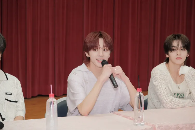 方毅家光榮返鄉開唱，坦言很緊張，怕看到家人會哭。AM STUDIO提供