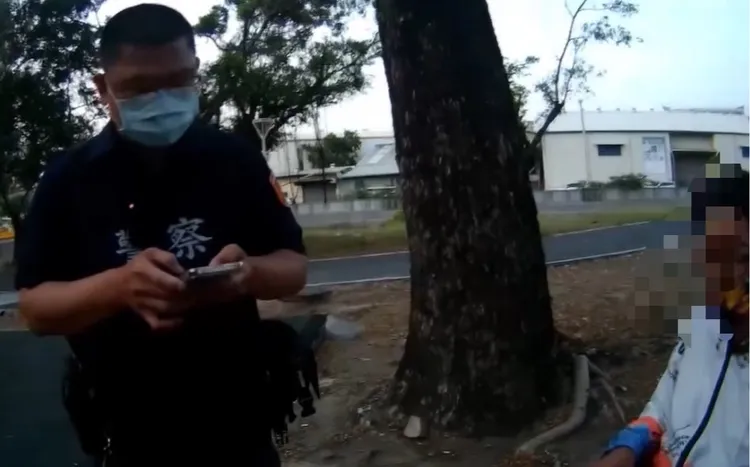 警方獲報到場了解狀況。翻攝畫面