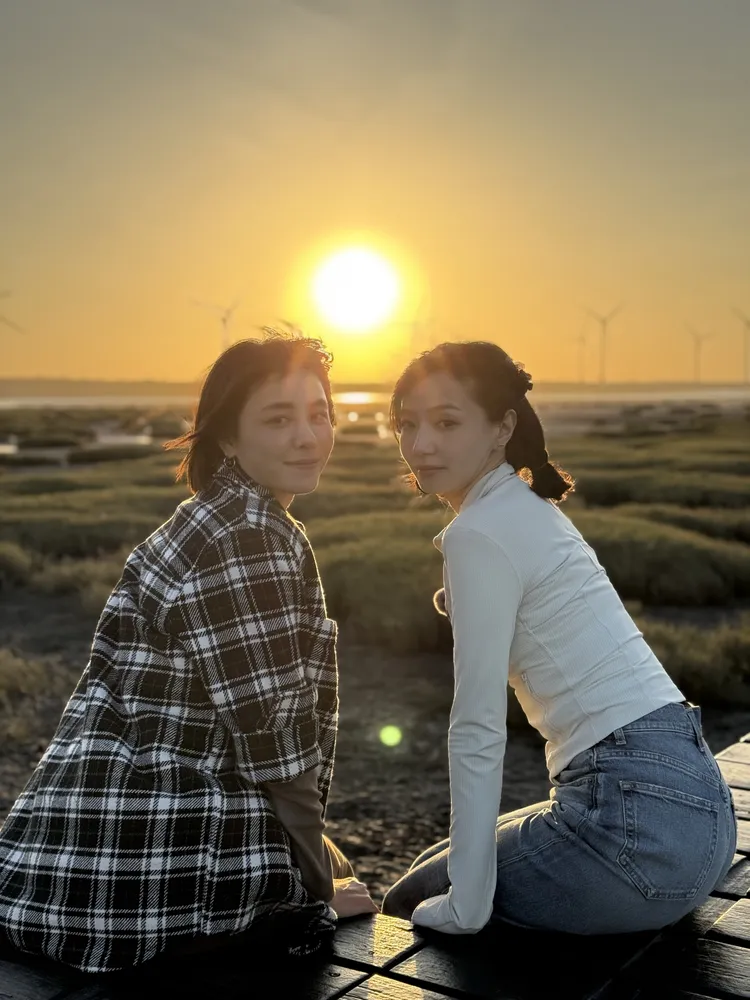 宇珊（左）與寶兒談起Popu Lady重組願望。圖／與珊同行提供